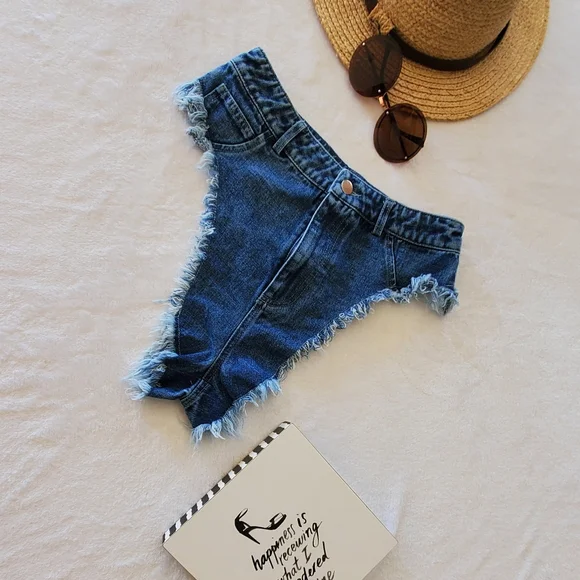 WOMEN SHORT - Picture 5 of 16